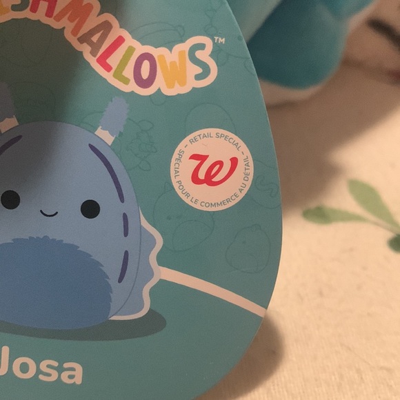 Sea slug Walgreen exclusive squishmallow ! - Picture 3 of 5